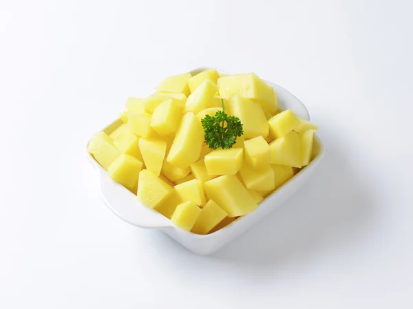 Rå tärnad potatis — Stockfoto