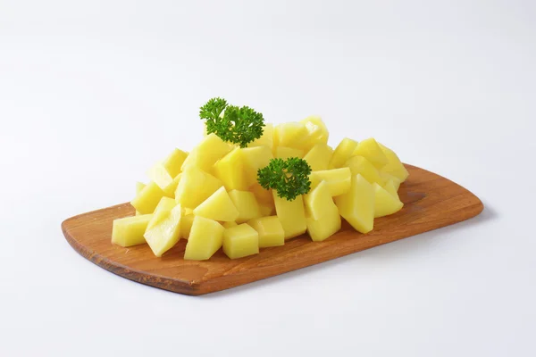 Rå tärnad potatis — Stockfoto