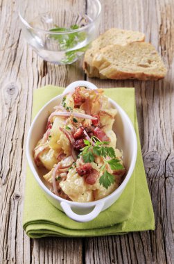 hardal patates salatası