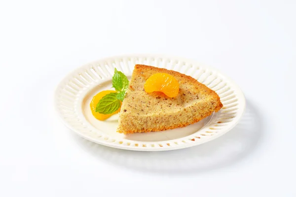 Spiced lemon nut cake — Stock Photo, Image