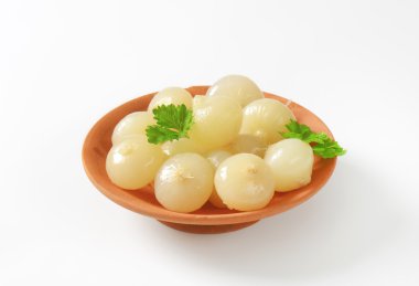 küçük soğan turşusu