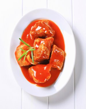 domates soslu domuz eti et