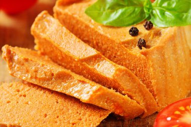 Kavrulmuş sebze nohut ezme