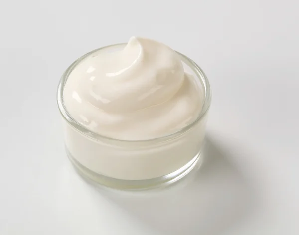 White cream in a bowl — Stock Photo, Image