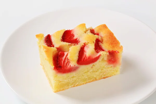 Tranches de gâteau aux fraises — Photo