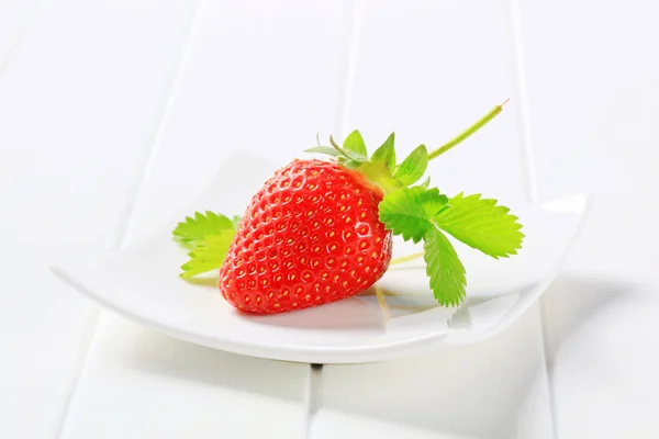 Ripe red strawberry — Stock Photo, Image