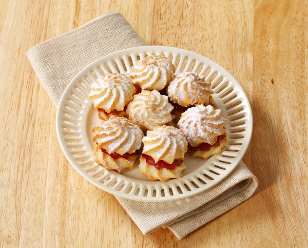 Jam sandwich cookies — Stock Photo, Image