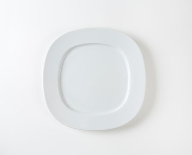 Geniş kenarlı kare plaka