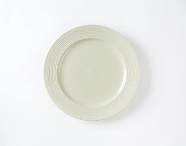 Hueso plato de cena blanco con borde ancho — Foto de Stock