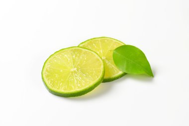 Taze limon meyve dilimleri