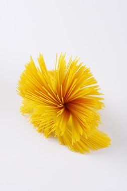 bohça-in pişmemiş makarna