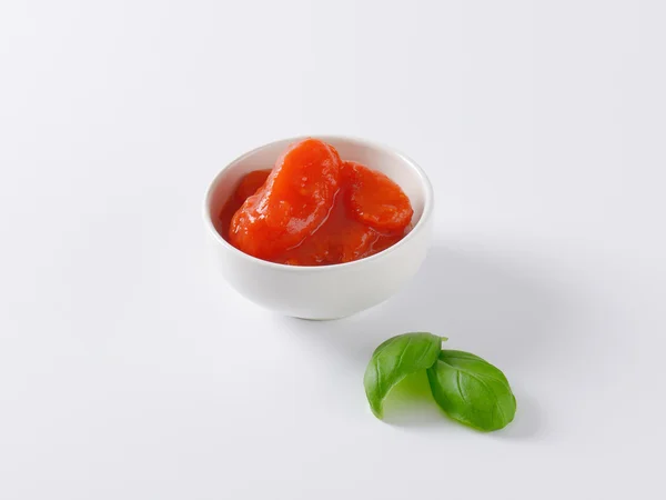 Tomates ciruela pelados — Foto de Stock