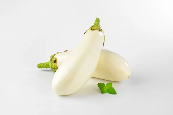 Fresh white aubergines — Stock Photo, Image