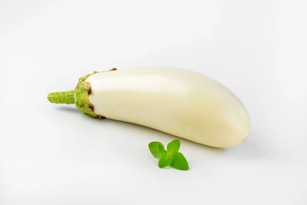 Fresh white aubergine — Stock Photo, Image