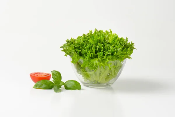 Schüssel mit frischem Salat — Stockfoto