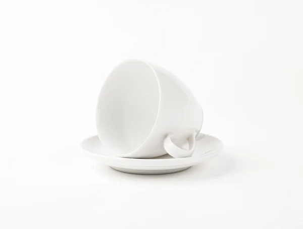 Fehér csésze és csészealj — Stock Fotó