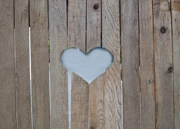 Valla de madera con corazón — Foto de Stock