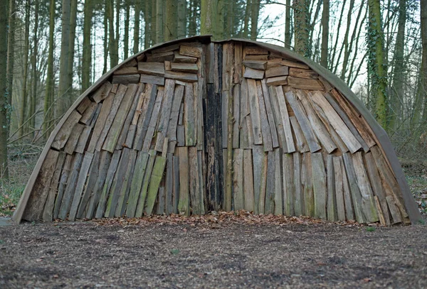 Coupe à travers un tas de charbon de bois — Photo