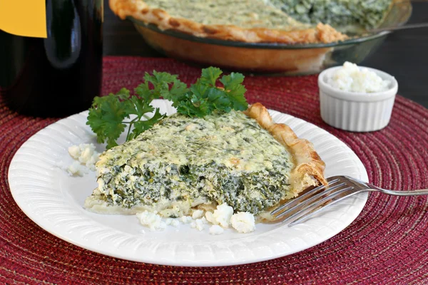 Espinafre e queijo feta quiche — Fotografia de Stock