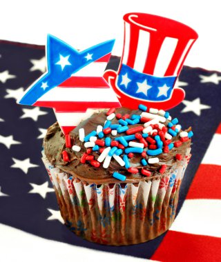 Vatansever Cupcake bayrağı ile yıldız ve zanaat alır.