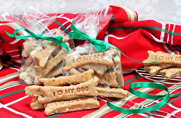 Zelfgemaakte Hondebrokjes gestempeld met I Love mijn hond in Kerstmis Se — Stockfoto