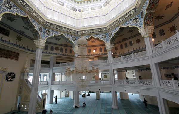 Mesquita da Catedral de Moscou (interior), Rússia - a principal mesquita de Moscou, novo marco — Fotografia de Stock