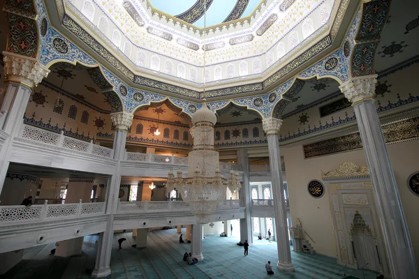 Moskou kathedraal moskee (interieur), Rusland--de belangrijkste moskee in Moskou, nieuwe mijlpaal — Stockfoto