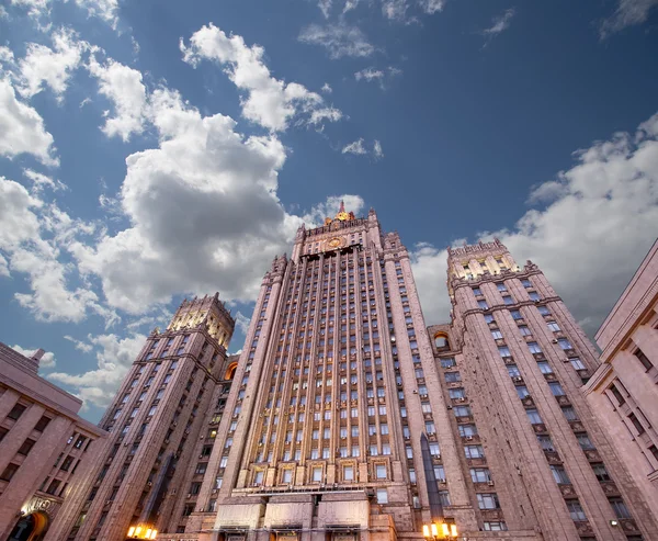 Ministero degli Affari Esteri della Federazione Russa, Piazza Smolenskaya, Mosca, Russia — Foto Stock