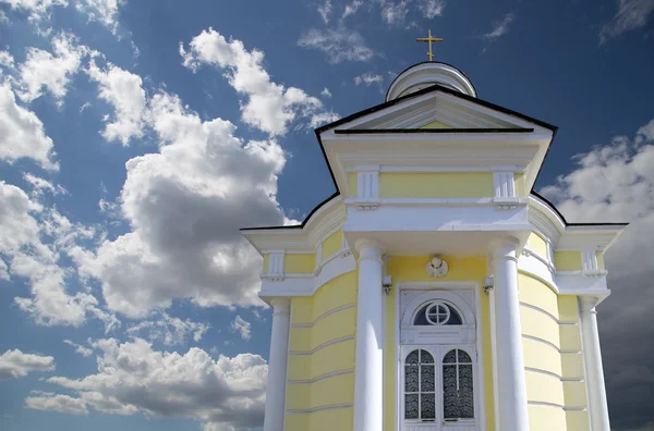 Metropolitan (heliga hierark) Philip kyrkan i förorten Meschanskoy. Moscow, Ryssland — Stockfoto