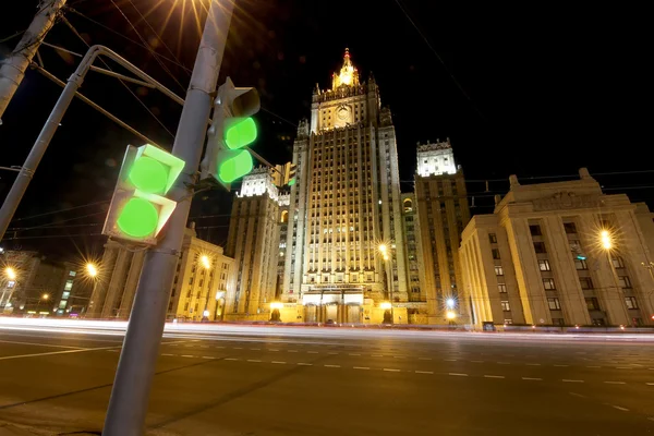 Ryska federationens utrikesministerium, Smolenskaja-torget, Moskva, Ryssland — Stockfoto