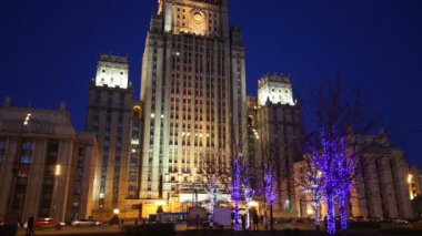Dışişleri Bakanlığı Rusya Federasyonu ve gece trafik, Smolenskaya Meydanı, Moskova, Rusya Federasyonu