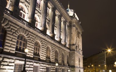 Yeni şehir Prag (Unesco), Çek Cumhuriyeti (zencefil ve Fred denir) House dans. Vlado Milunic ve Frank Gehry mimarlar tarafından 1992-1996 yılında inşa
