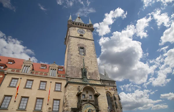 老镇市政厅在布拉格，捷克共和国 — 图库照片