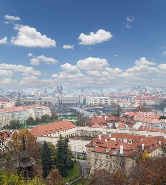 Paisaje urbano de Praga desde arriba, República Checa — Foto de Stock