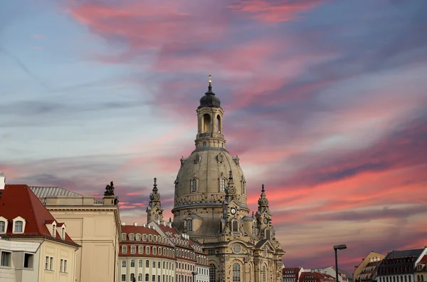 Dresden Frauenkirche (bokstavligen Church of Our Lady) är en luthersk kyrka i Dresden, Tyskland — Stockfoto