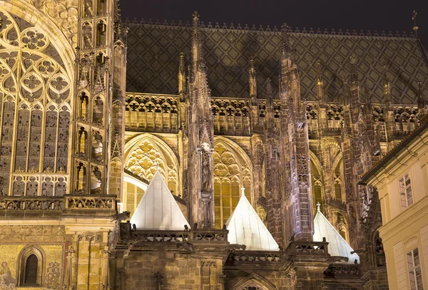 Catedral de São Vito (catedral católica romana) no Castelo de Praga, República Checa — Fotografia de Stock