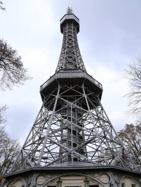 Petrin gözcü Kulesi (1892), Eyfel Kulesi, Petrin Hill Park, Prague, Çek Cumhuriyeti benzeyen 