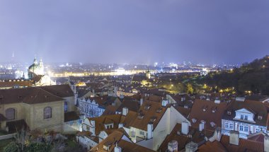 Prag Cityscape yukarıdan (Gece görünümü ), Çek Cumhuriyeti  