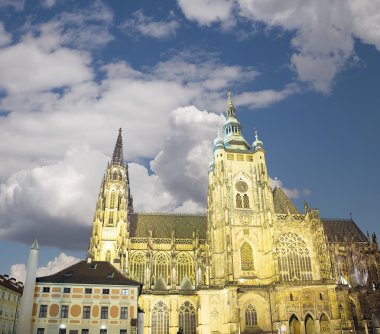 Çek Cumhuriyeti Prag Şatosu 'ndaki Aziz Vitus Katedrali (Roma Katolik Katedrali)  