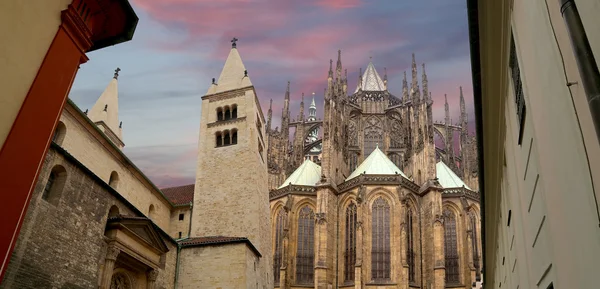 St. Vitus Cathedral (Roman Catholic cathedral ) in Prague Castle, Czech Republic — Stock Photo, Image