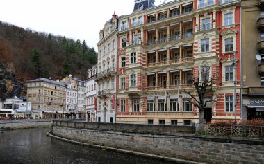 Karlovy Vary (Carlsbad)--ünlü spa şehirde western Bohemia, Çek Cumhuriyeti'nde çok popüler turizm