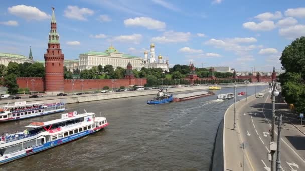 Moskauer Kreml an einem sonnigen Sommertag, Russland — Stockvideo