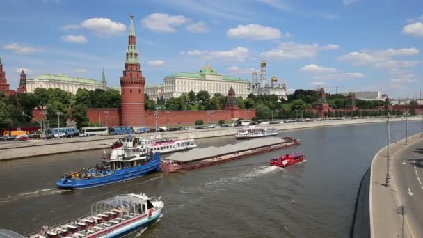 Cremlino di Mosca in una giornata estiva soleggiata, Russia — Video Stock