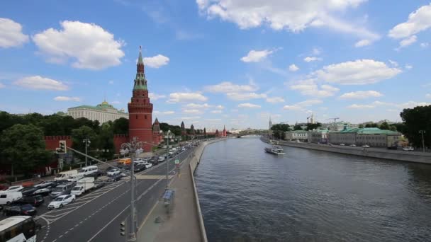 Moskiewski Kreml w słoneczny letni dzień, Rosja — Wideo stockowe