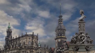 Brühl Teras ve Hofkirche veya Katedrali, kutsal üçlü - Dresden, Sachsen, Germany Barok kilise heykel 