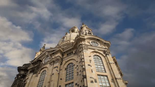 La chiesa di Dresda Frauenkirche (letteralmente Chiesa di Nostra Signora) è una chiesa luterana a Dresda, Germania — Video Stock