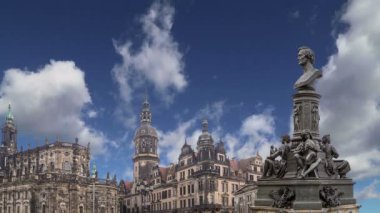 Brühl Teras ve Hofkirche veya Katedrali, kutsal üçlü - Dresden, Sachsen, Germany Barok kilise heykel 