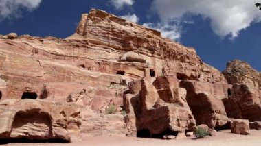 Petra, Jordan, Orta Doğu--olan sembolü Jordan, hem de Jordan'ın en çok ziyaret edilen turistik. 