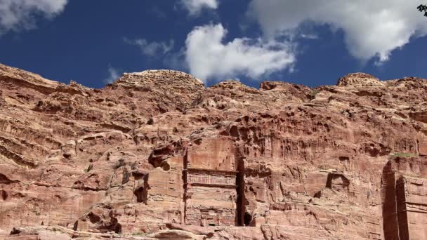 Petra, Jordanië, het Midden-Oosten--het is een symbool van Jordanië, evenals Jordan's meest bezochte toeristische attractie. — Stockvideo