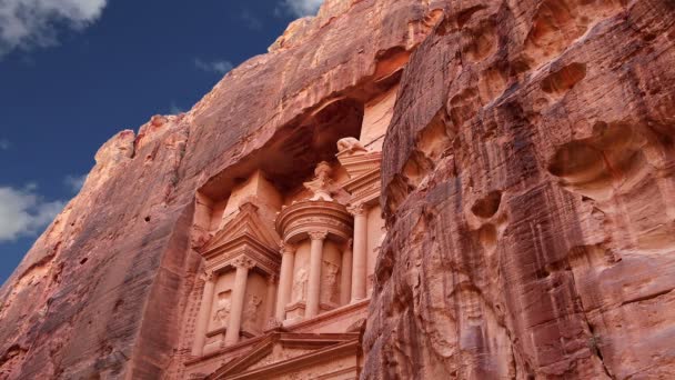 Petra, Jordanien, Naher Osten - es ist ein Symbol für Jordanien und die meistbesuchte Touristenattraktion Jordaniens. — Stockvideo